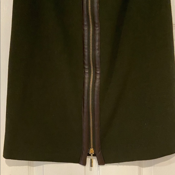 Adrienne Vittadini Olive Green Knit Skirt - Picture 4 of 10
